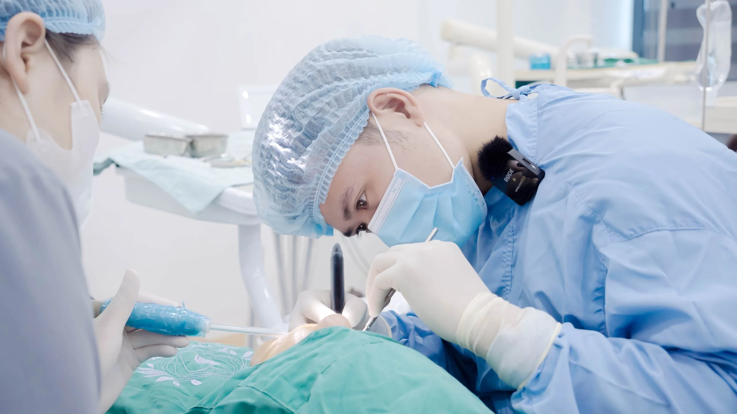 Phẫu Thuật Cắt Thân Răng Có Chủ Đích (Intentional Coronectomy)